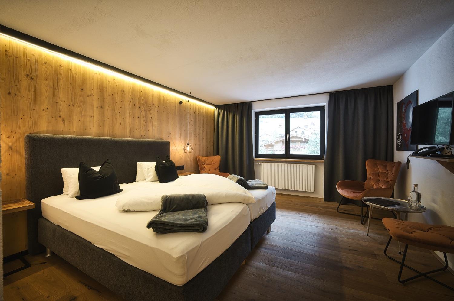 Berghotel Basur - Das Schihotel Am Arlberg Flirsch Exterior foto
